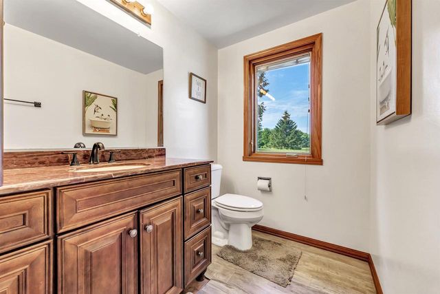 660 N NORTHVIEW ROAD, Green Bay, WI 54311