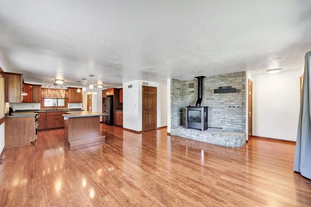 660 N NORTHVIEW ROAD, Green Bay, WI 54311
