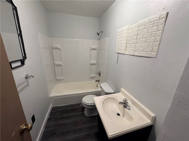 713 Freeport St B, East Deer, PA 15030
