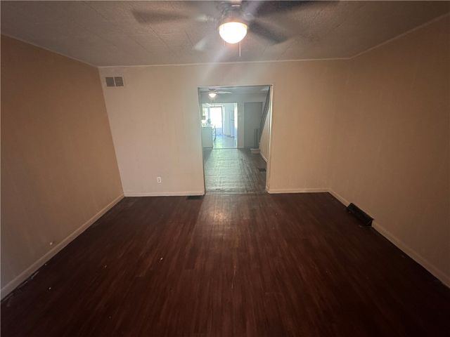713 Freeport St B, East Deer, PA 15030