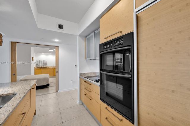 1830 S Ocean Dr 1703, Hallandale Beach, FL 33009