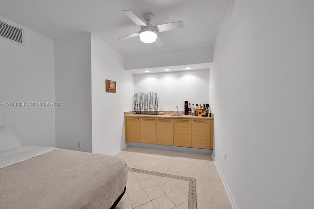 1830 S Ocean Dr 1703, Hallandale Beach, FL 33009