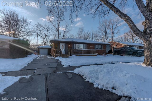 32653 Beacon Lane, Fraser, MI 48026