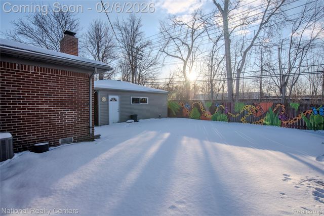 32653 Beacon Lane, Fraser, MI 48026