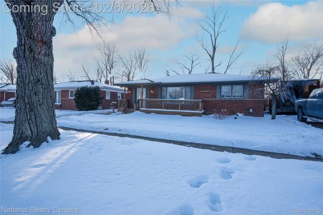 32653 Beacon Lane, Fraser, MI 48026