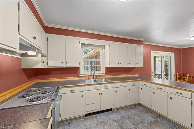 112 Florence Street, Graham, NC 27253