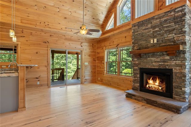 711 Scharlin Drive, Pickens, SC 29671