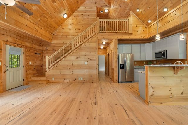 711 Scharlin Drive, Pickens, SC 29671