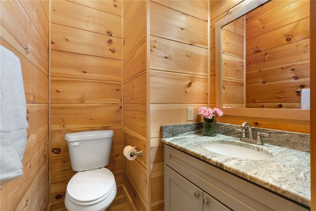 711 Scharlin Drive, Pickens, SC 29671