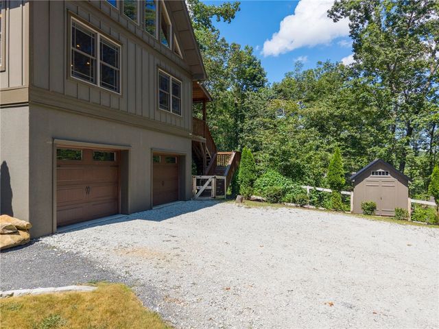 711 Scharlin Drive, Pickens, SC 29671