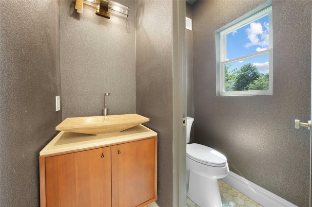 467 Stratford Road, Brooklyn, NY 11218
