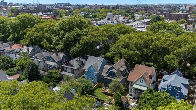 467 Stratford Road, Brooklyn, NY 11218
