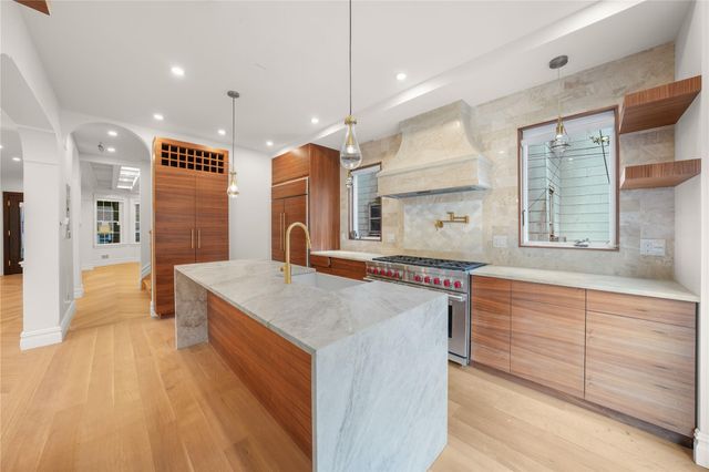 467 Stratford Road, Brooklyn, NY 11218