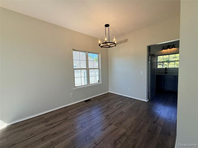 7457 Streamwood Drive, Ypsilanti, MI 48197