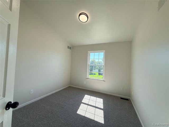7457 Streamwood Drive, Ypsilanti, MI 48197