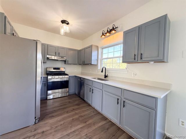 7457 Streamwood Drive, Ypsilanti, MI 48197
