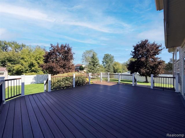 7457 Streamwood Drive, Ypsilanti, MI 48197