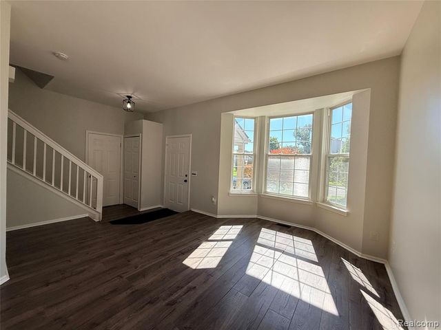 7457 Streamwood Drive, Ypsilanti, MI 48197