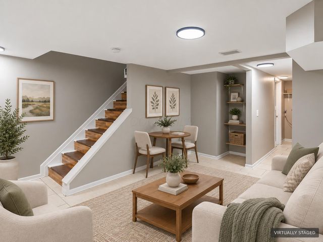 160 Macandrews Way, 40A, Blacklick, OH 43004
