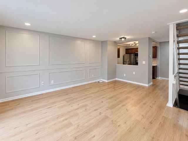 160 Macandrews Way, 40A, Blacklick, OH 43004