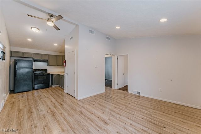 1208-1210 Bellows Street, Akron, OH 44301