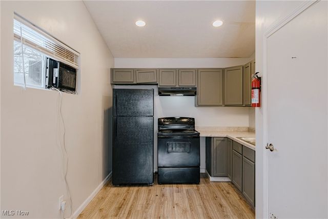 1208-1210 Bellows Street, Akron, OH 44301