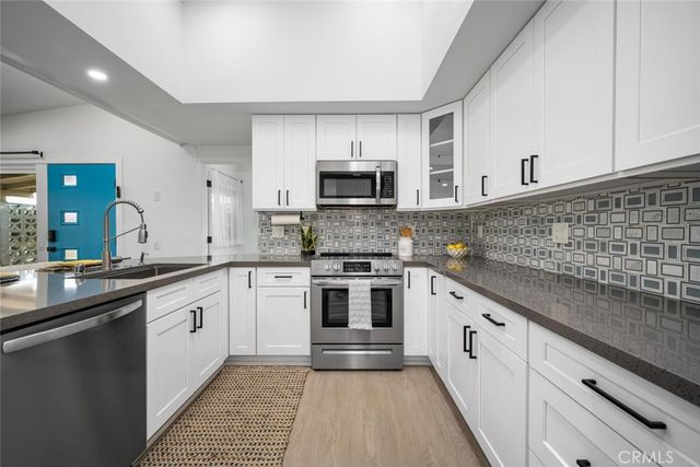 13160 Nassau Drive 211L, Seal Beach, CA 90740