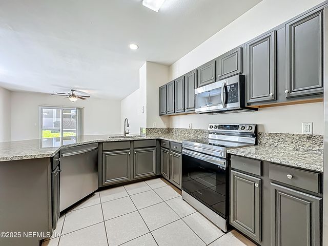 3750 SILVER BLUFF Boulevard, 1301, Orange Park, FL 32065