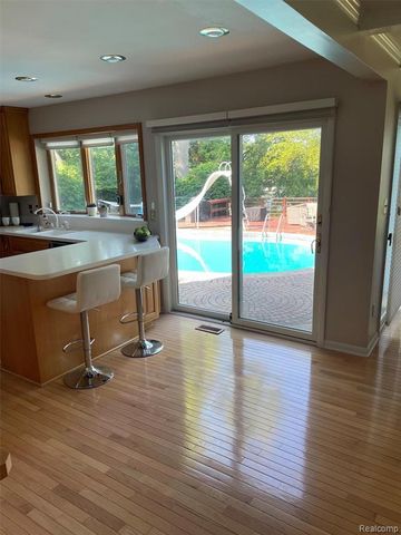 3379 Wormer Drive, Waterford, MI 48329