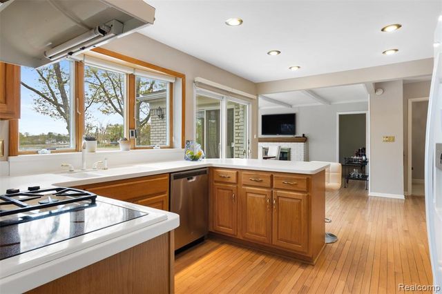 3379 Wormer Drive, Waterford, MI 48329