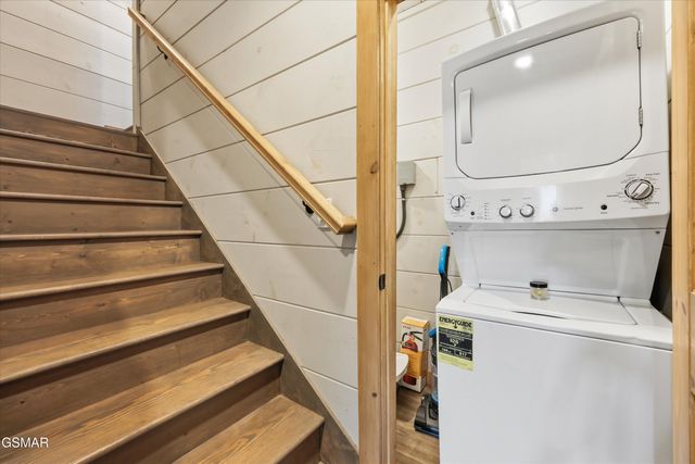 2872 Sequoia Road, Pigeon Forge, TN 37863