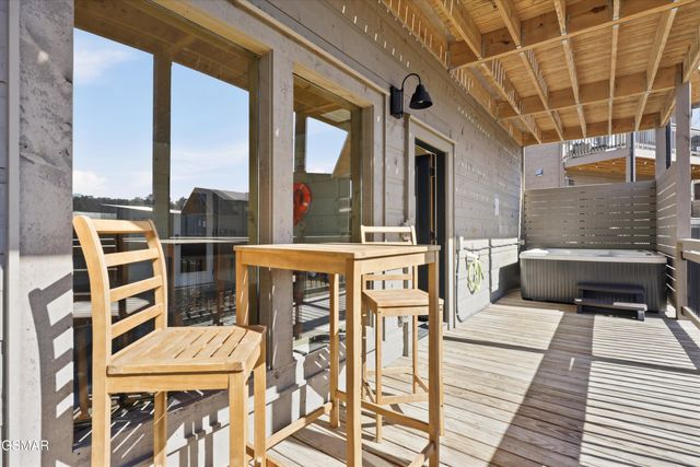 2872 Sequoia Road, Pigeon Forge, TN 37863