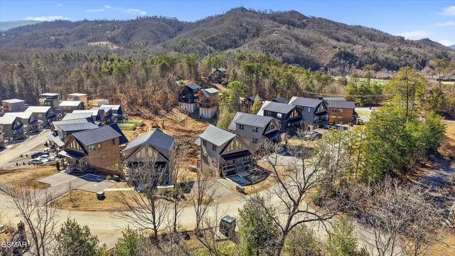 2872 Sequoia Road, Pigeon Forge, TN 37863