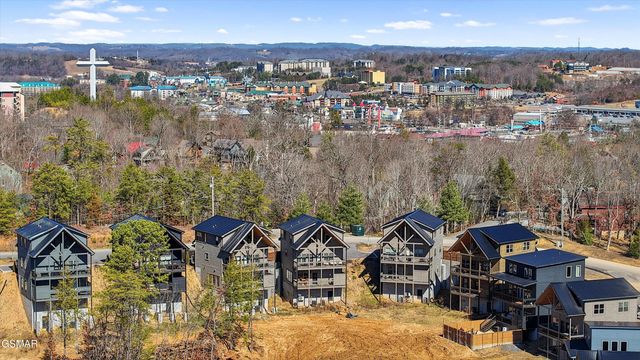 2872 Sequoia Road, Pigeon Forge, TN 37863