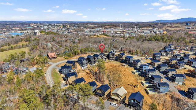 2872 Sequoia Road, Pigeon Forge, TN 37863