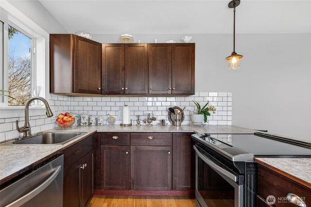 33612 J Place, Ocean Park, WA 98640