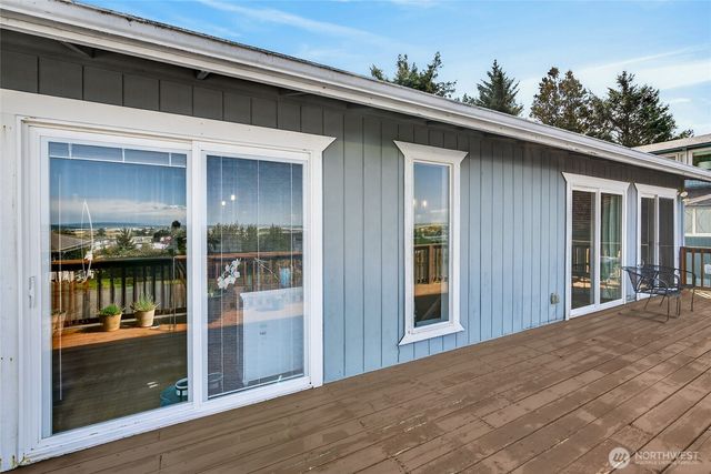 33612 J Place, Ocean Park, WA 98640