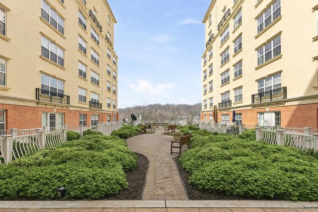 10 Byron Place 804, Larchmont, NY 10538