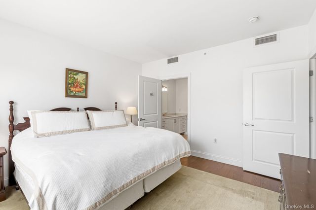 10 Byron Place 804, Larchmont, NY 10538