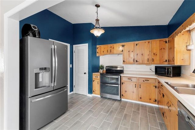 903 E Clark Street, Warrensburg, MO 64093