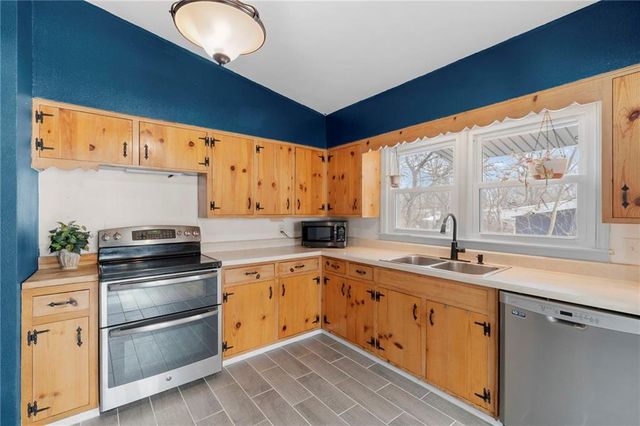 903 E Clark Street, Warrensburg, MO 64093