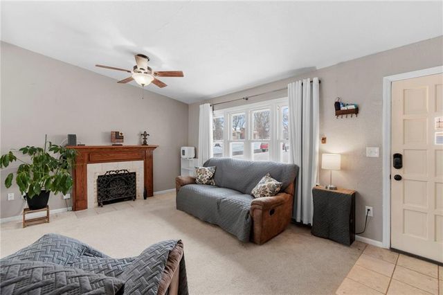 903 E Clark Street, Warrensburg, MO 64093