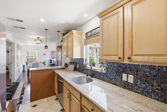 2427 Commonwealth Avenue, San Diego, CA 92104
