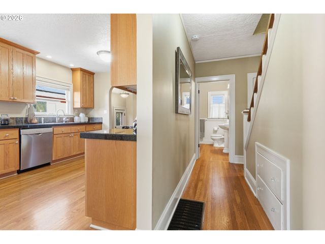 3144 Ne 40TH Ave, Portland, OR 97035