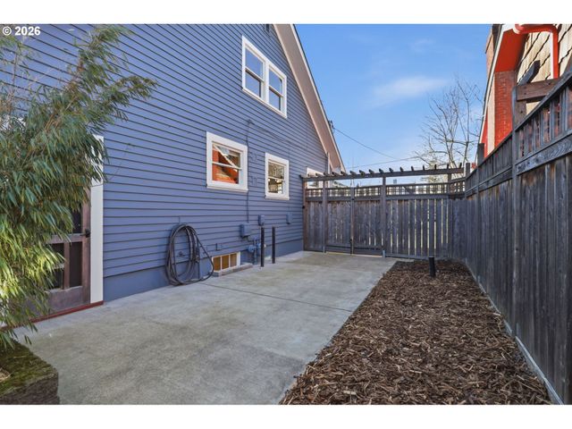 3144 Ne 40TH Ave, Portland, OR 97035