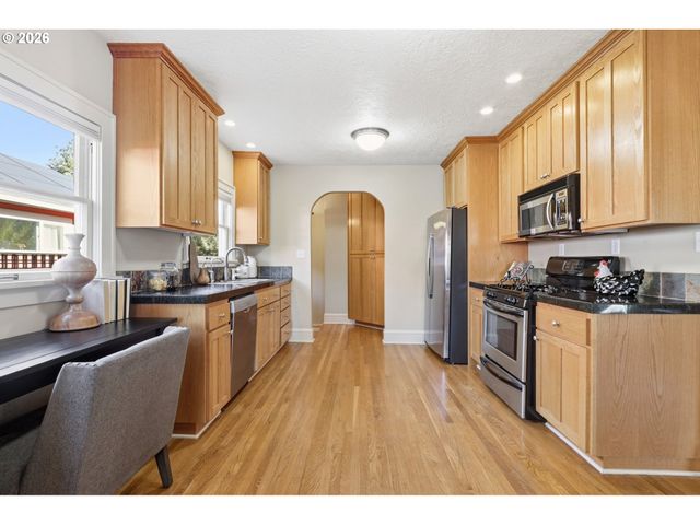 3144 Ne 40TH Ave, Portland, OR 97035