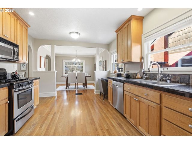 3144 Ne 40TH Ave, Portland, OR 97035