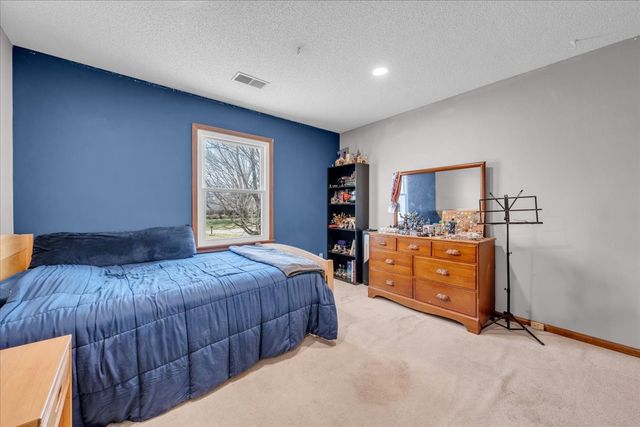 203 Twelve Oaks Rd, Tullahoma, TN 37388