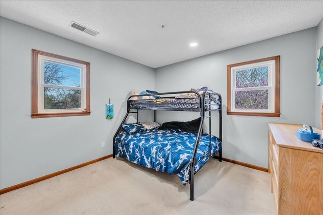 203 Twelve Oaks Rd, Tullahoma, TN 37388