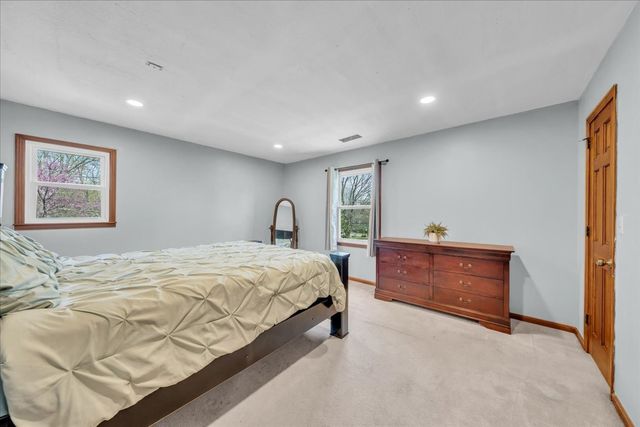 203 Twelve Oaks Rd, Tullahoma, TN 37388